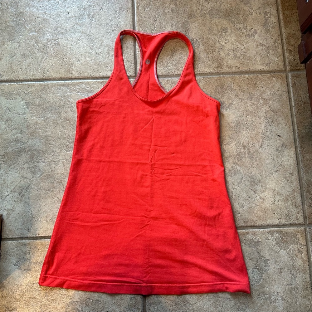 Lululemon tank